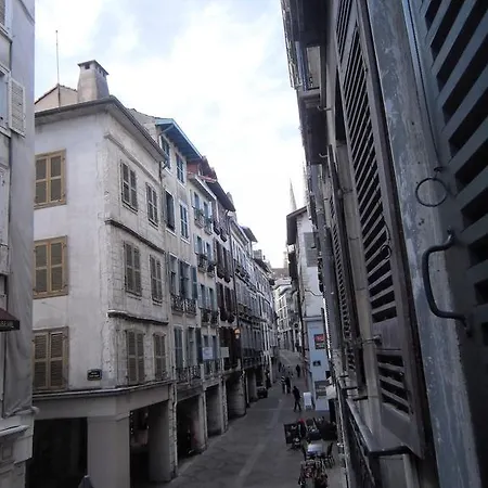 Des Arceaux Hotel Bayonne