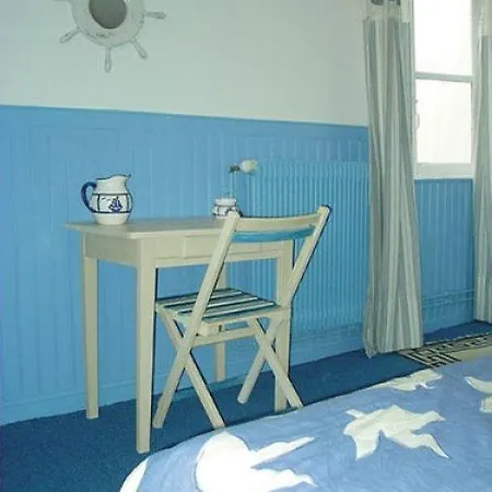 Des Arceaux Hotel 2*