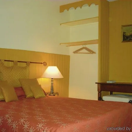 戴斯阿尔克奥司酒店 酒店 巴约讷