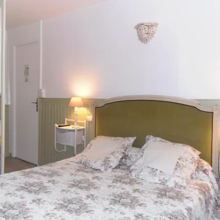 戴斯阿尔克奥司酒店 酒店 巴约讷