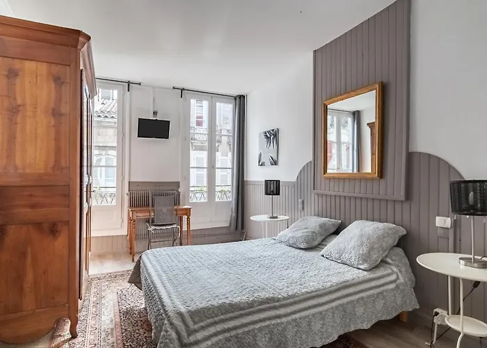 Des Arceaux Hotel 2*