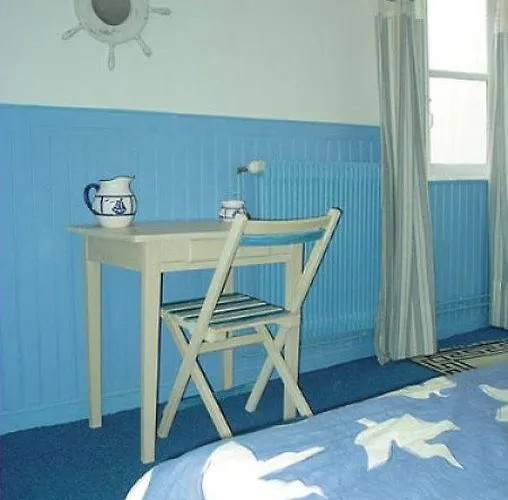 Des Arceaux Hotel 2*